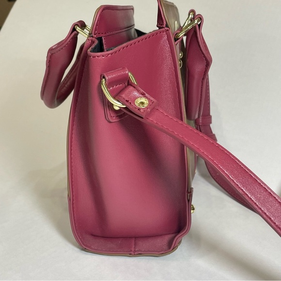 HOGWARTS 9 3/4 BIOWORLD SATCHEL WITH CROSSBODY STRAP HARRY POTTER New With Tags - Picture 7 of 16